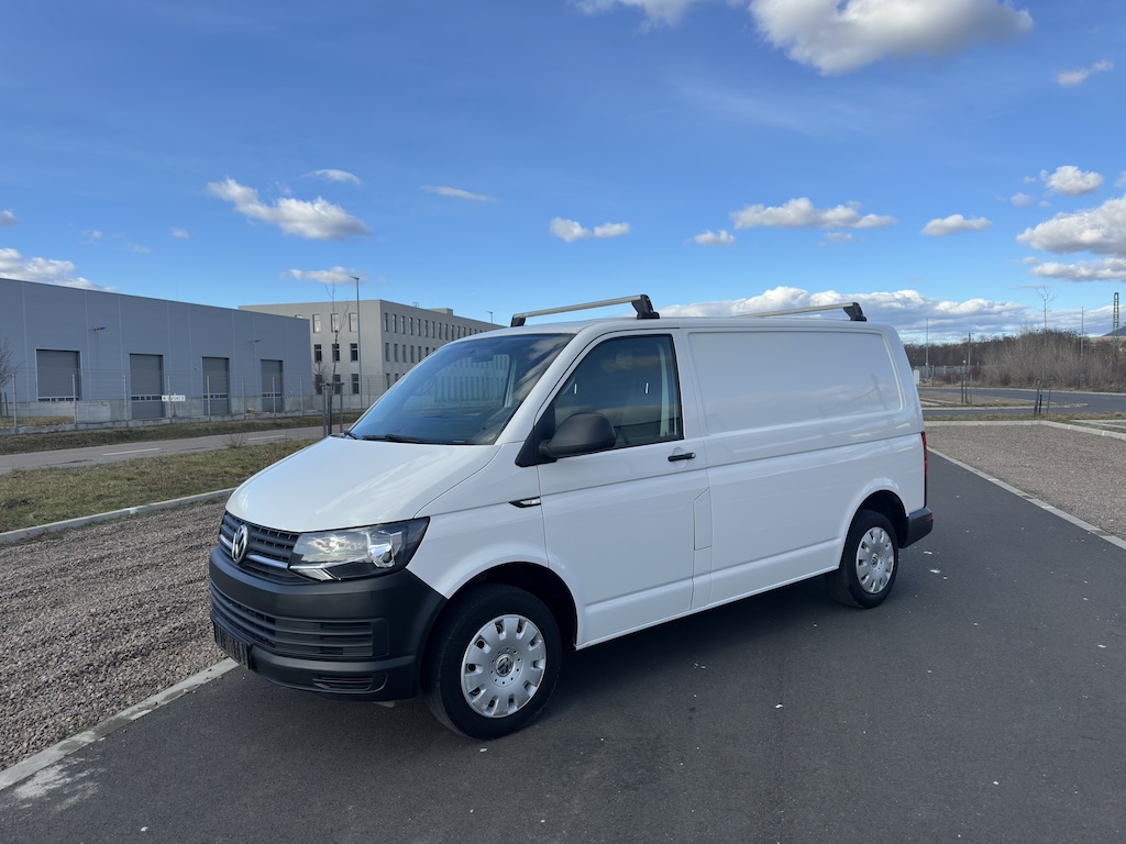 IMG_1314 Volkswagen Transporter L1H1 2.0 CR TDi - Image 1